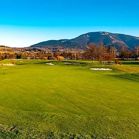 Θέρετρο Tee & Wellness